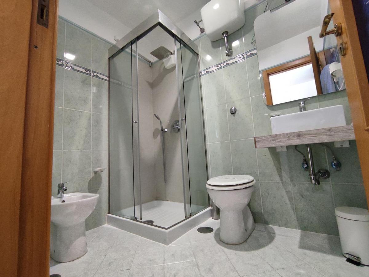 Hotel Darsena Pozzuoli Buitenkant foto
