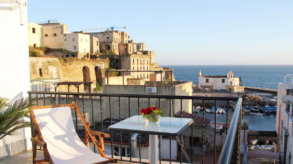 Hotel Darsena Pozzuoli Buitenkant foto